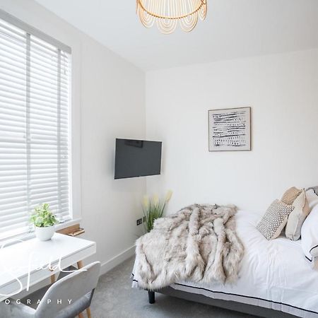 Boutique Nights Apart otel Eastbourne Dış mekan fotoğraf