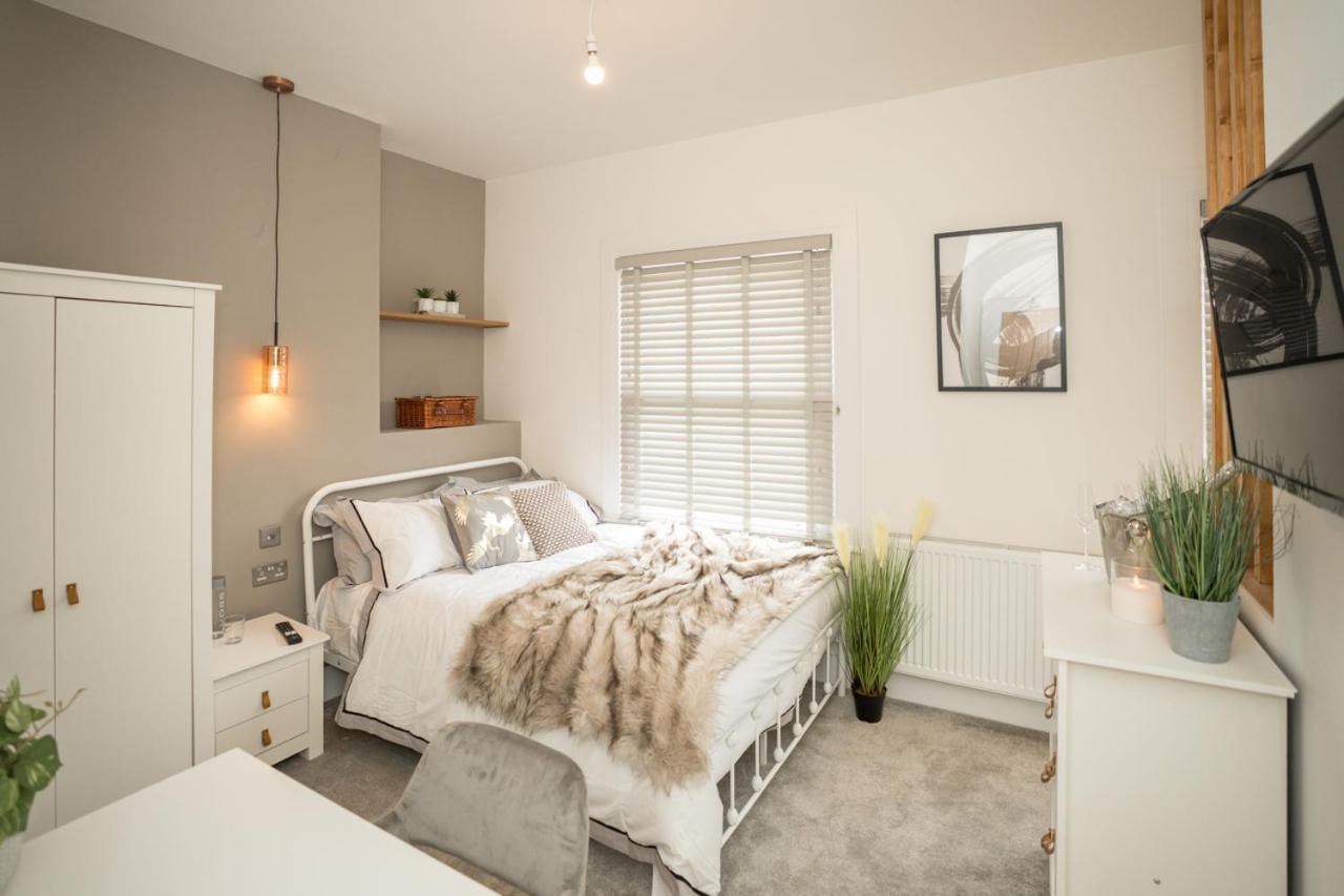 Boutique Nights Apart otel Eastbourne Dış mekan fotoğraf